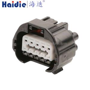 Auto connector MG643385-5/MG633387